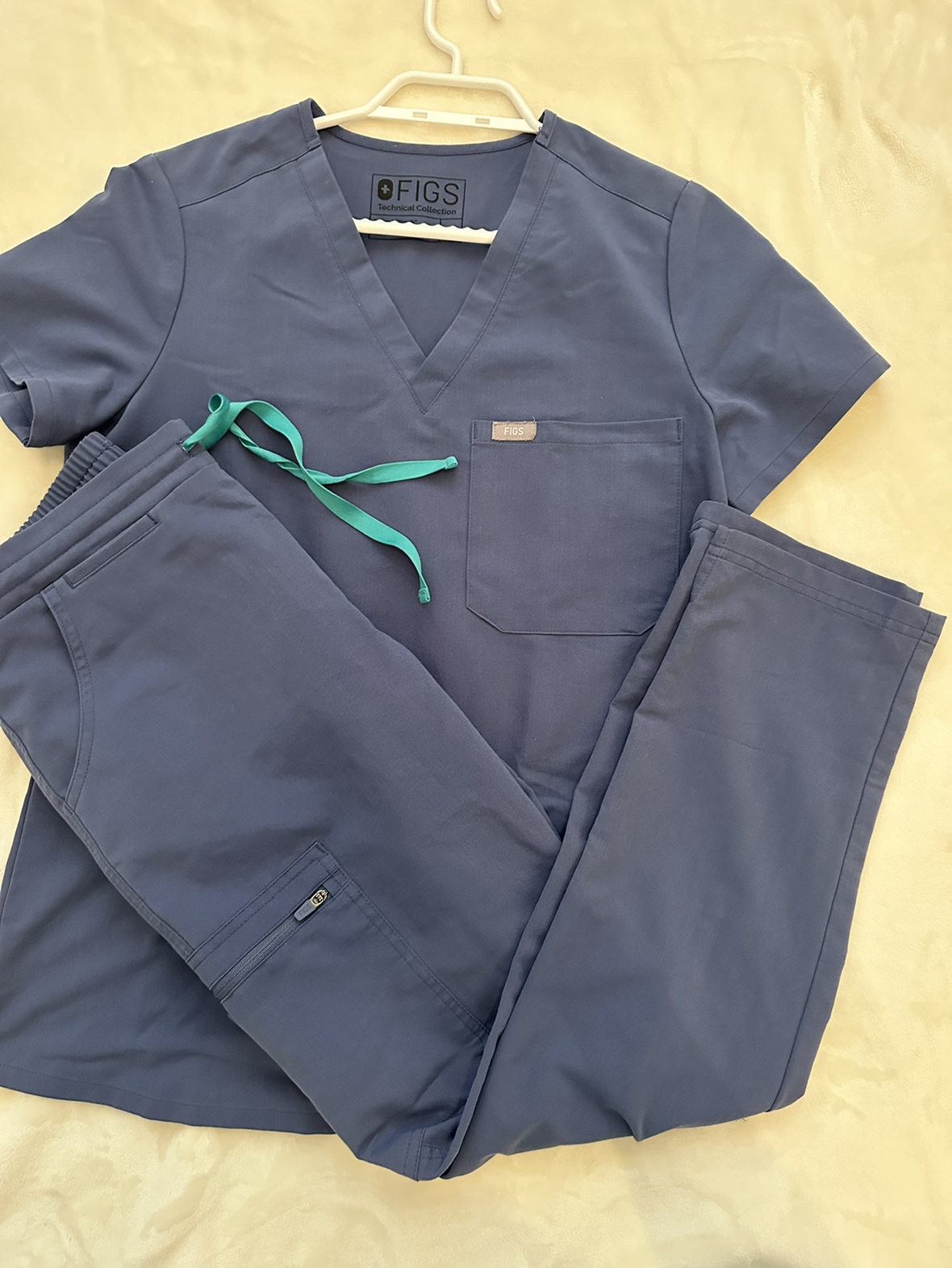 Figs Scrubs - photo 2