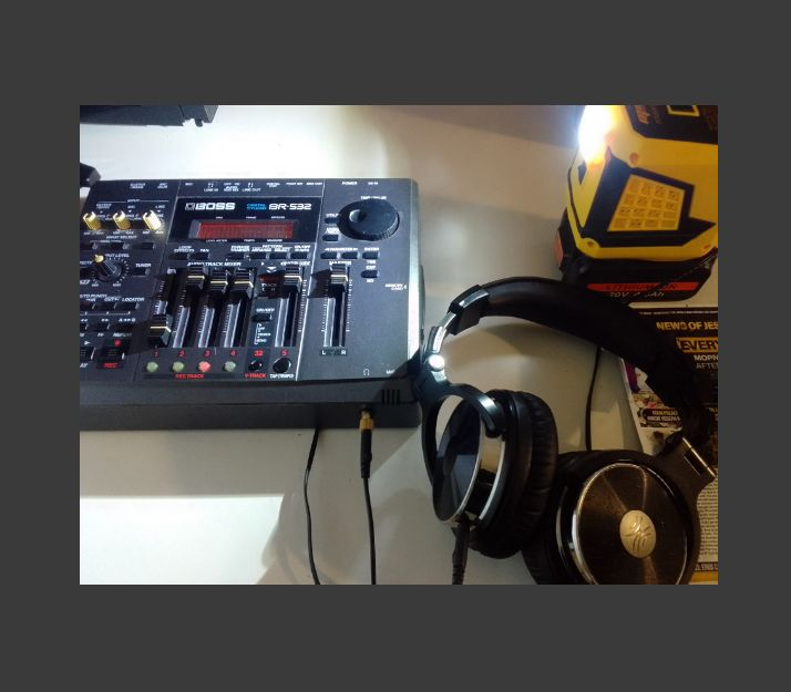 Up To 35% Off Roland/Boss Digital Multi Track Recorder image indicator(2)