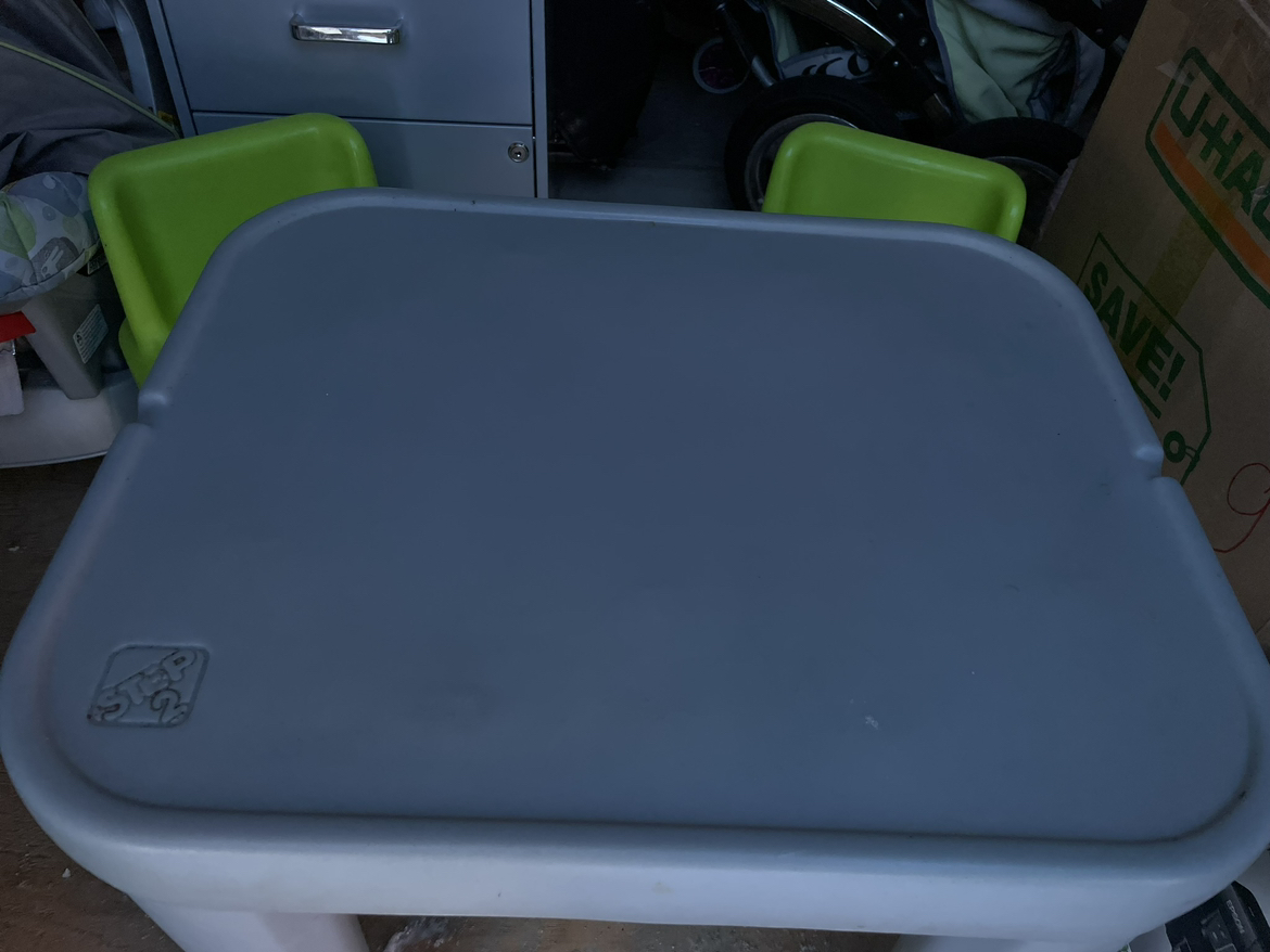 Step 2 Table & (2) Chairs - photo 3
