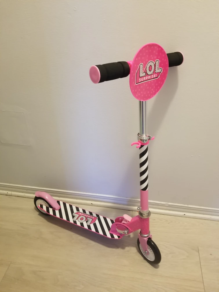 Girl Scooter🥕