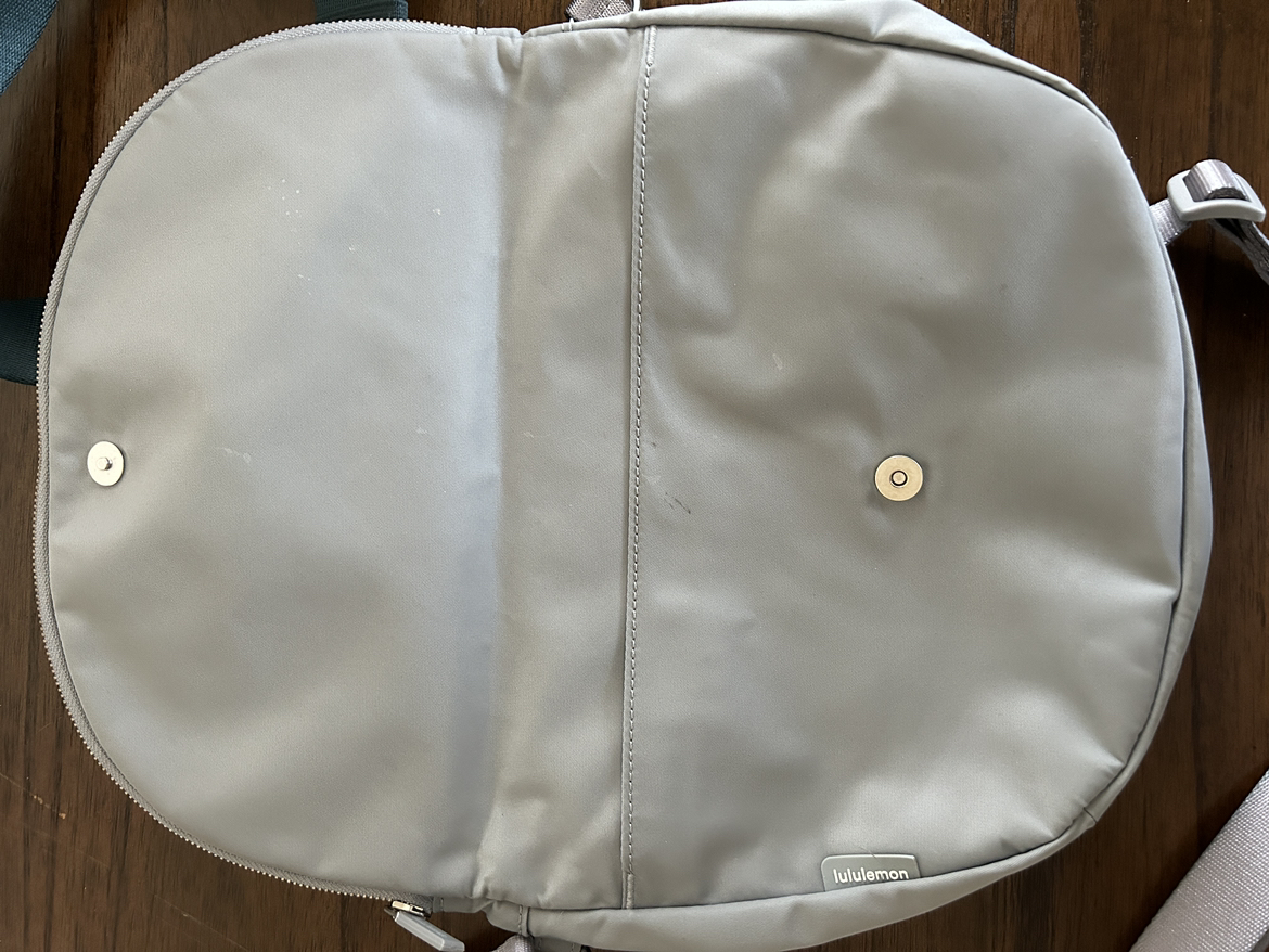 Lululemon All Night Festival Bag 5L image indicator(2)