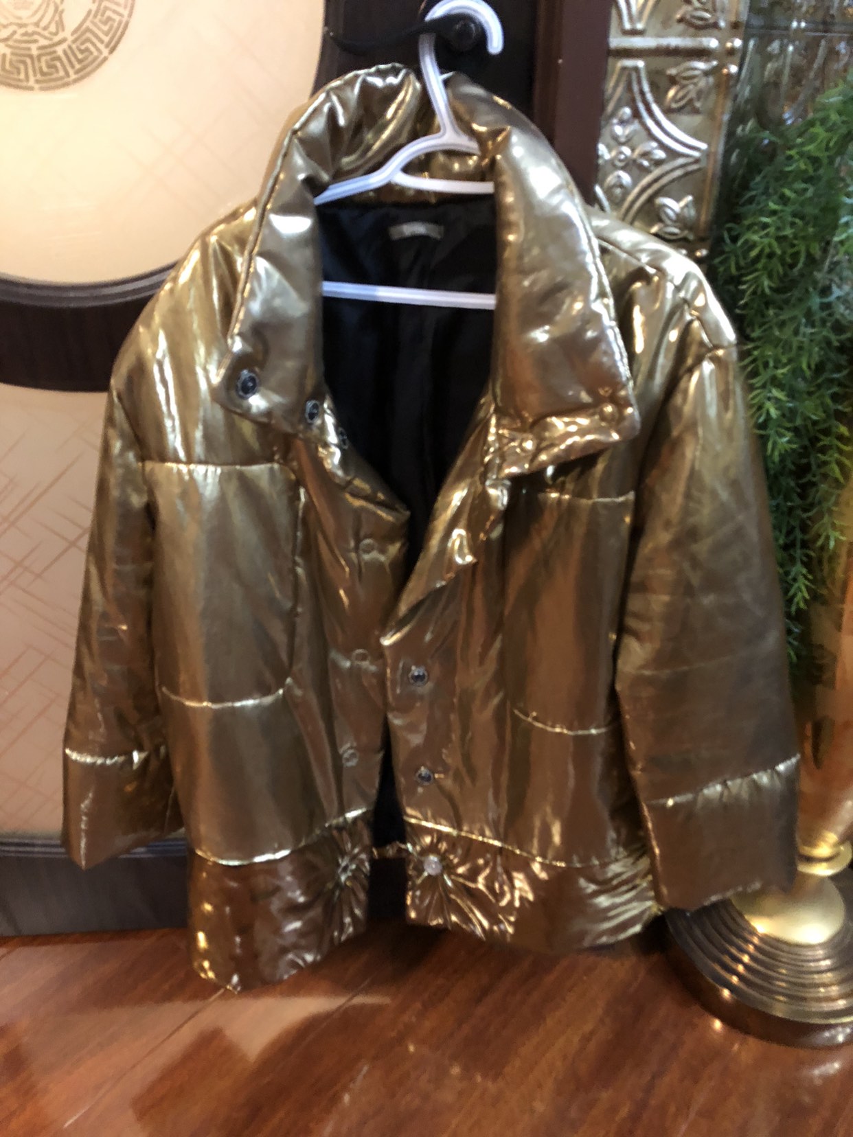 Unisex gold jacket size L