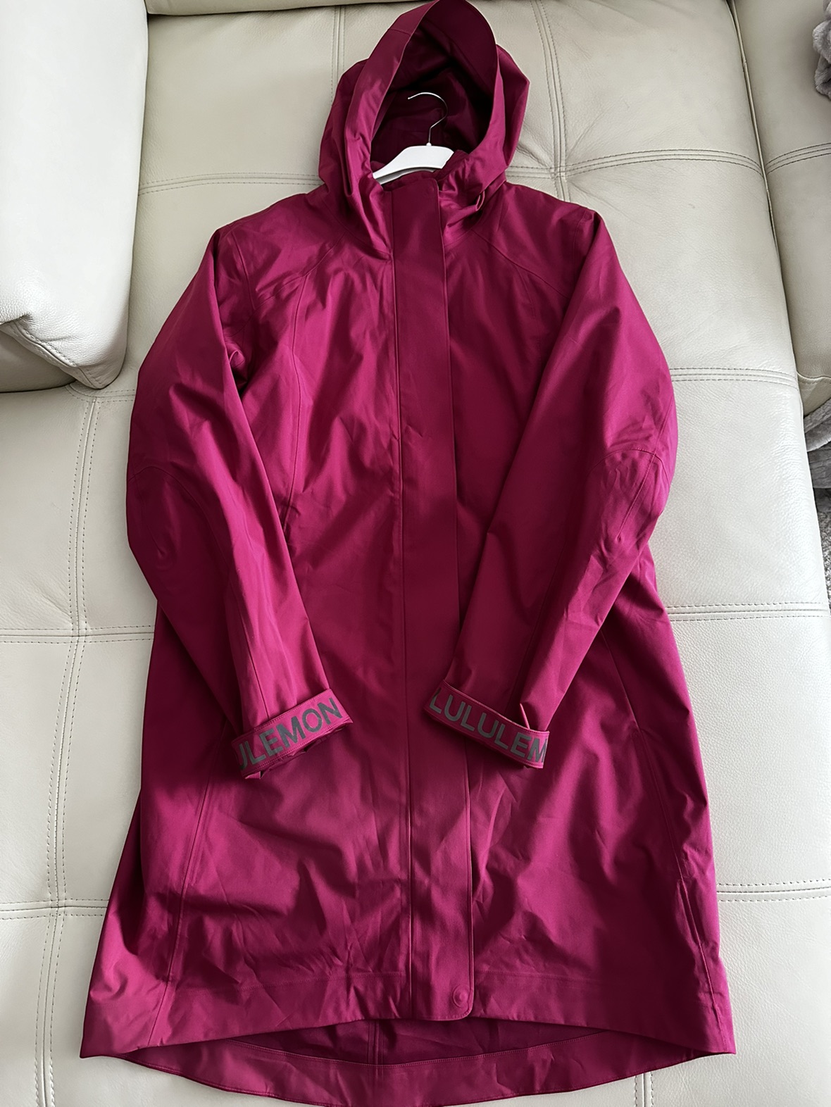 Lululemon rebel rain jacket