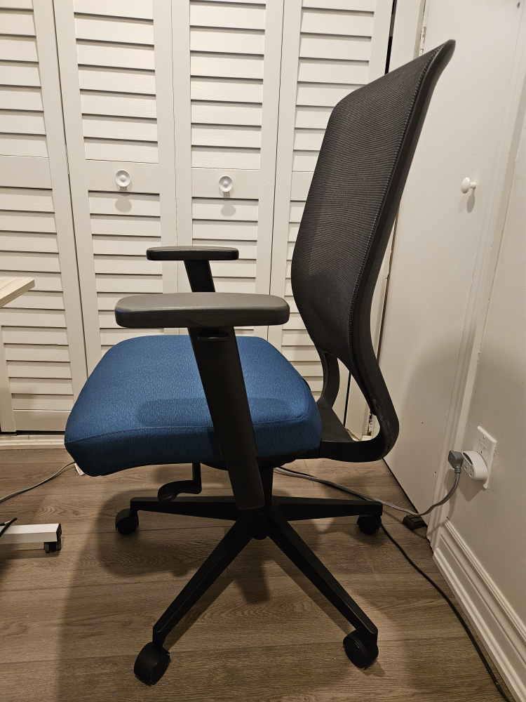 Office swivel ergonomic chair - photo 2