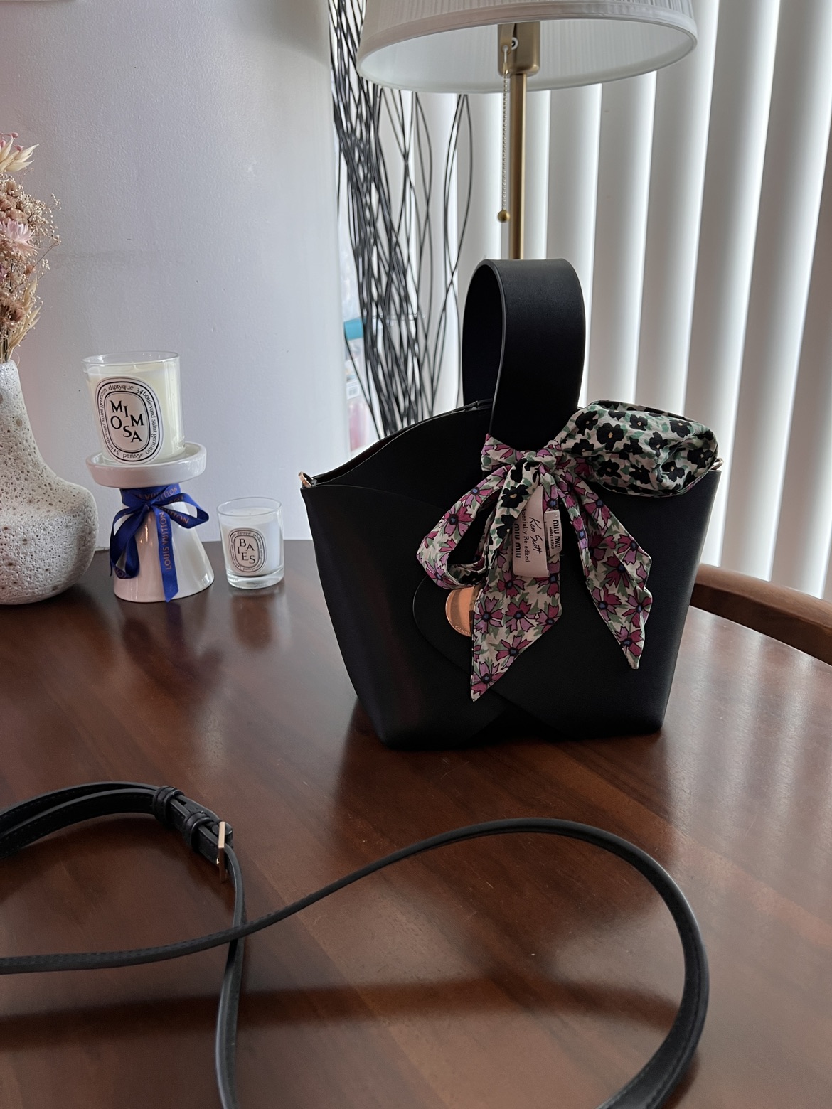 Charles and Keith bag thumbnail