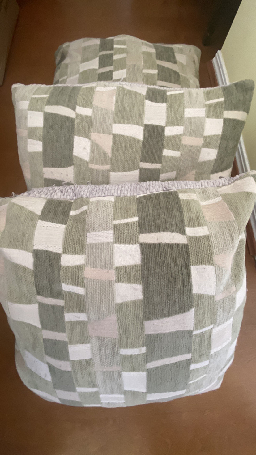 3 Decorative Pillows thumbnail