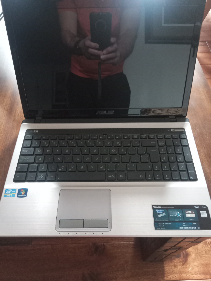 Asus Intel i5 laptop thumbnail