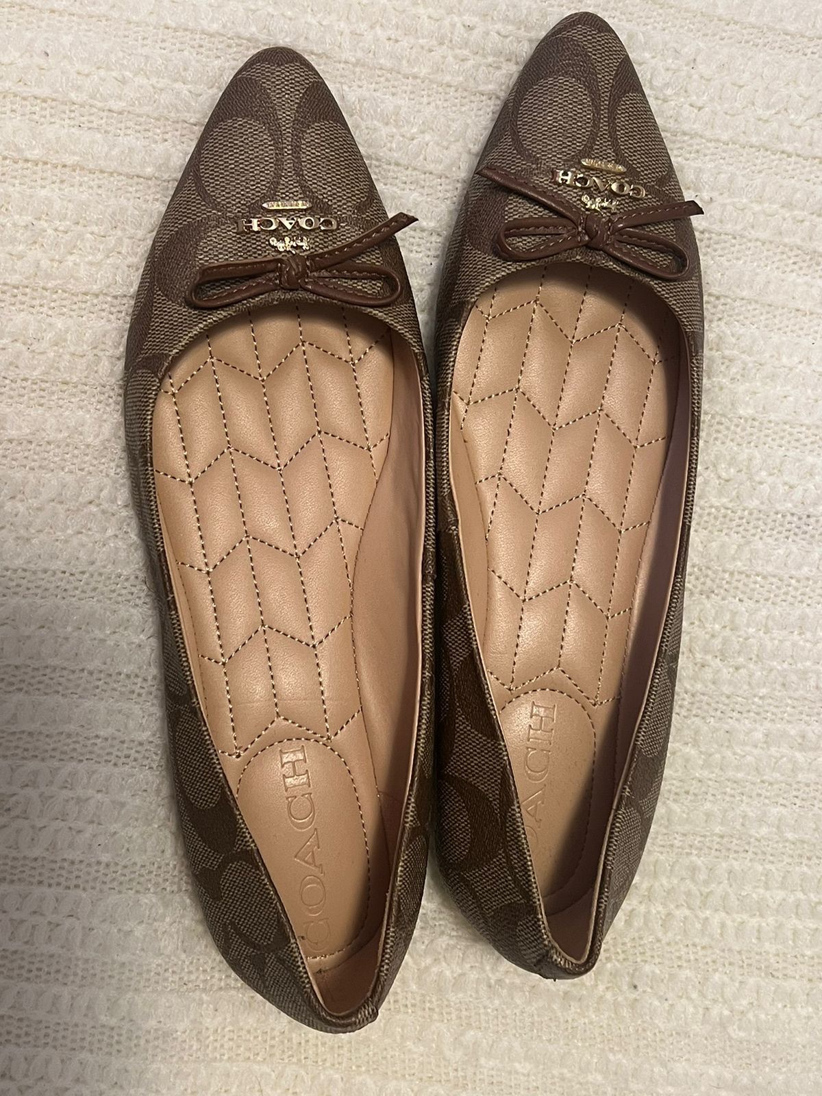 Coach flats size 5 thumbnail
