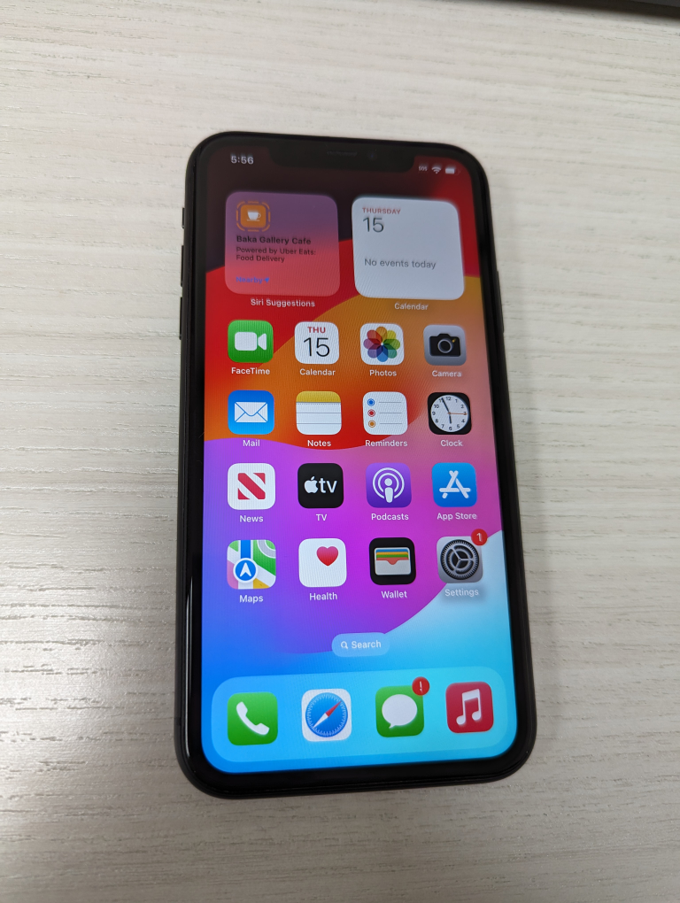 iPhone 11 64gb Black Unlocked - photo 3
