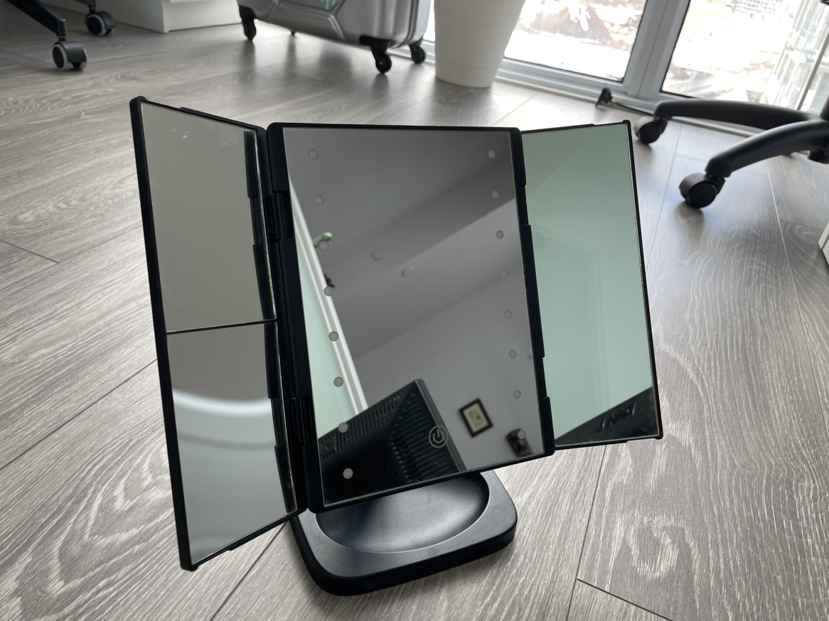 Make-up Mirror with light thumbnail