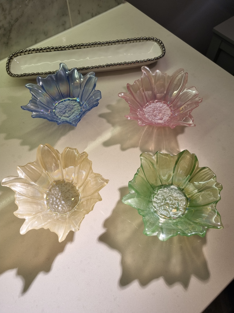 Pastel floral plates thumbnail