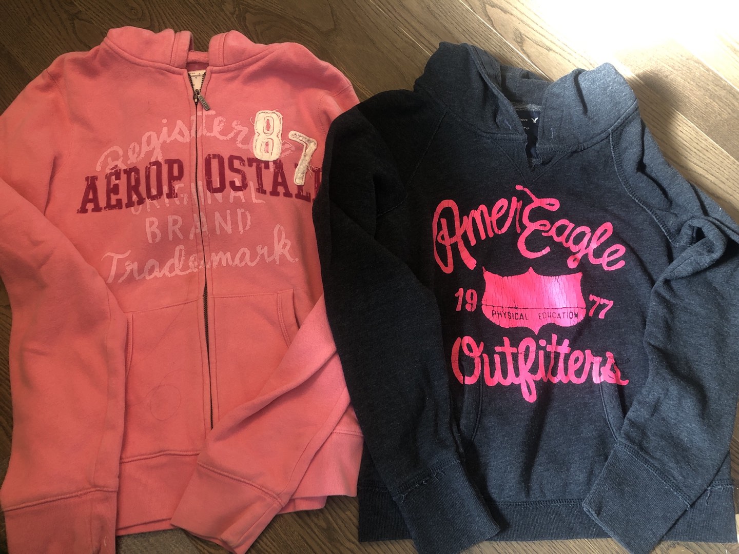 Hoodies and sweatshirts S/XS $15 for all image indicator(2)