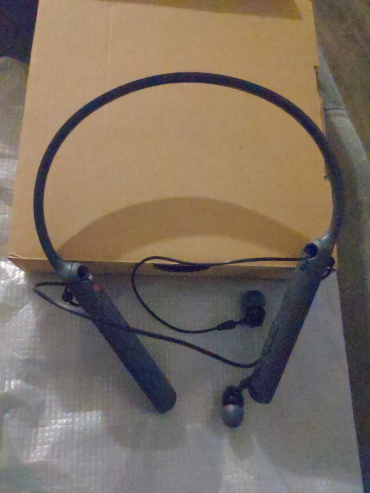 Sony Bluetooth headset 🏈🏈 - photo 4