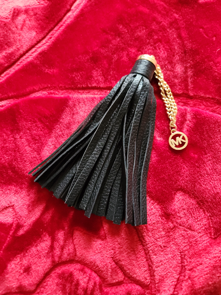 Michael Kors tassel image indicator(2)