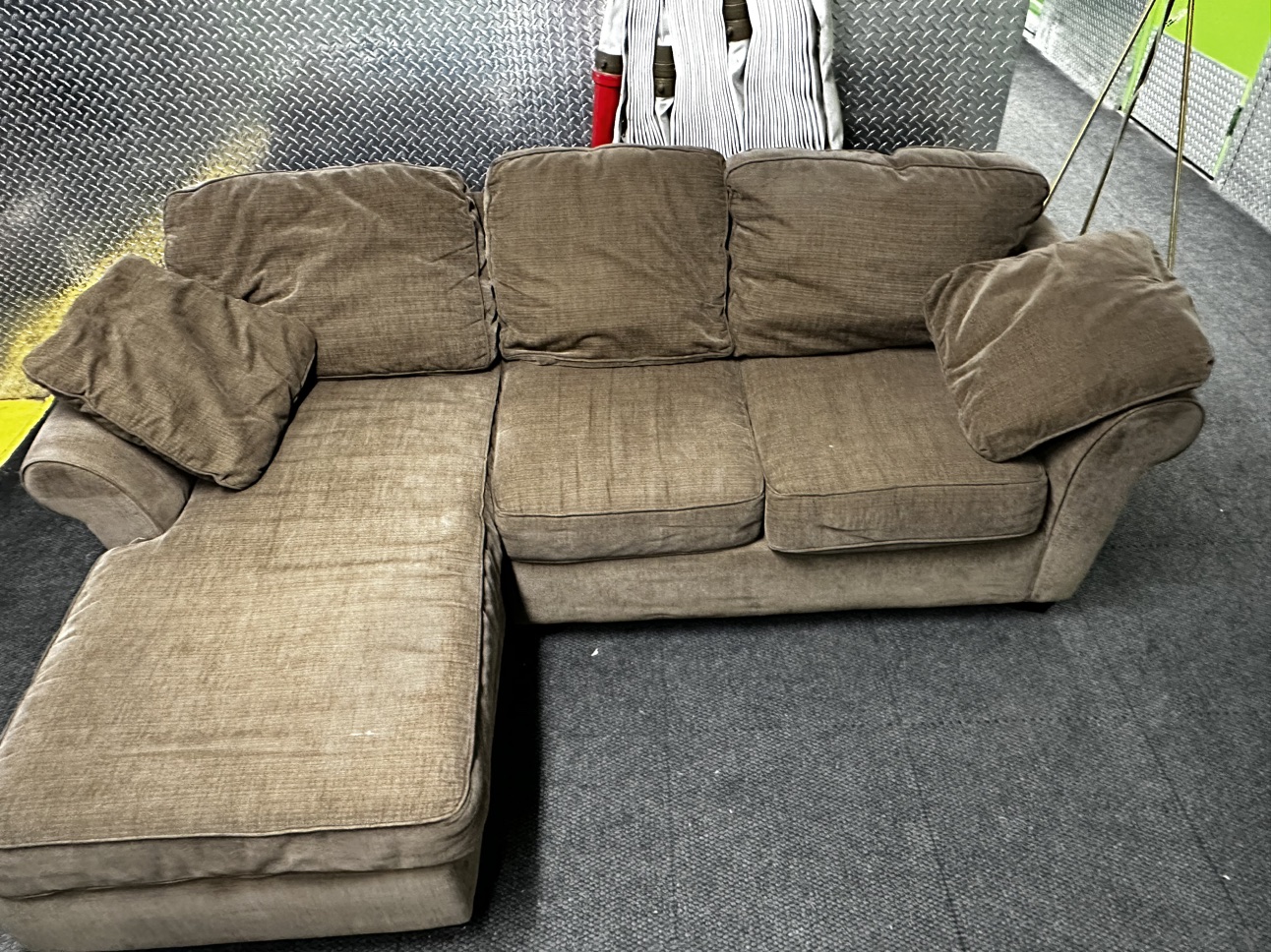 L shape sofa - photo 4