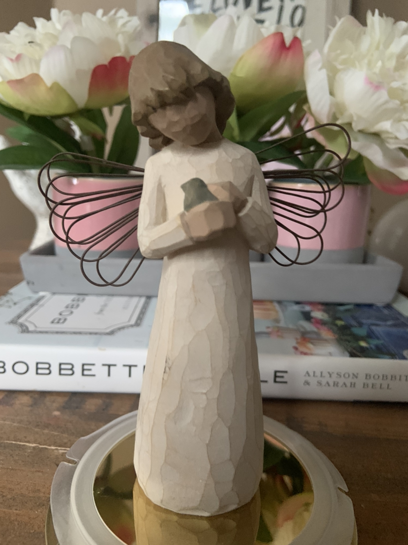 Willow Tree - Angel of Healing thumbnail