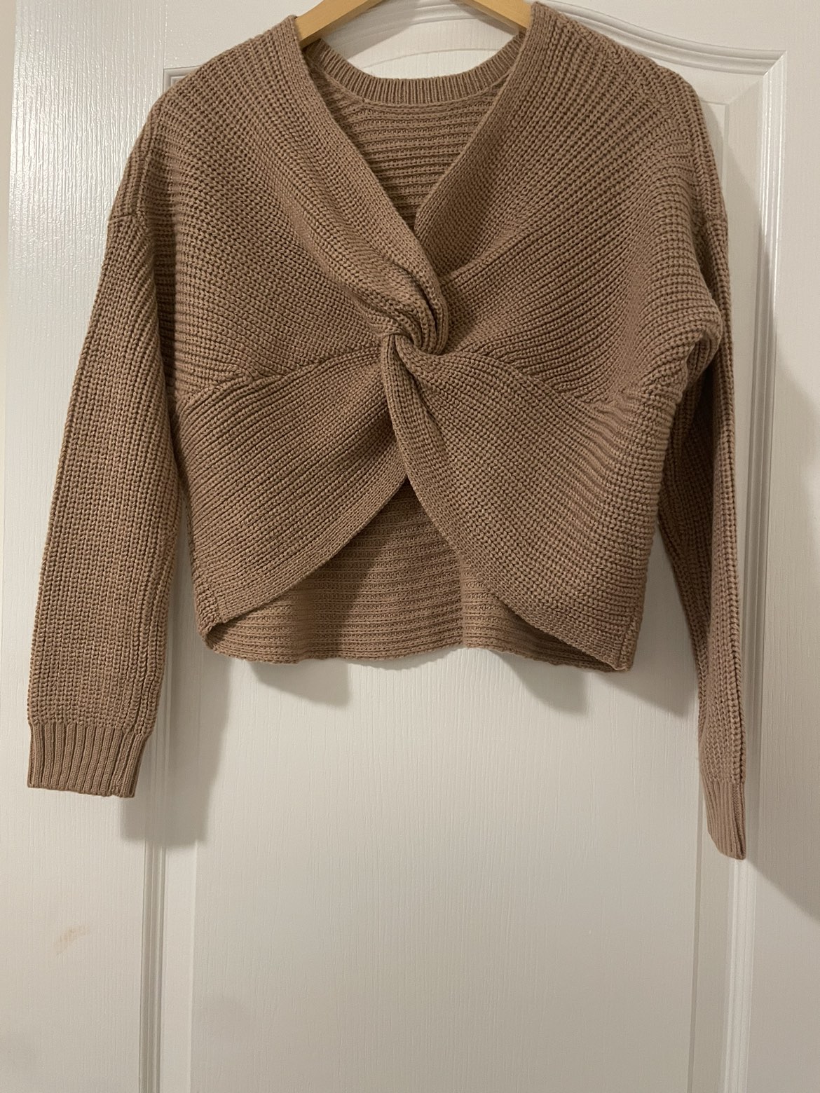 Brand New Front Twisted Abercrombie Sweater thumbnail