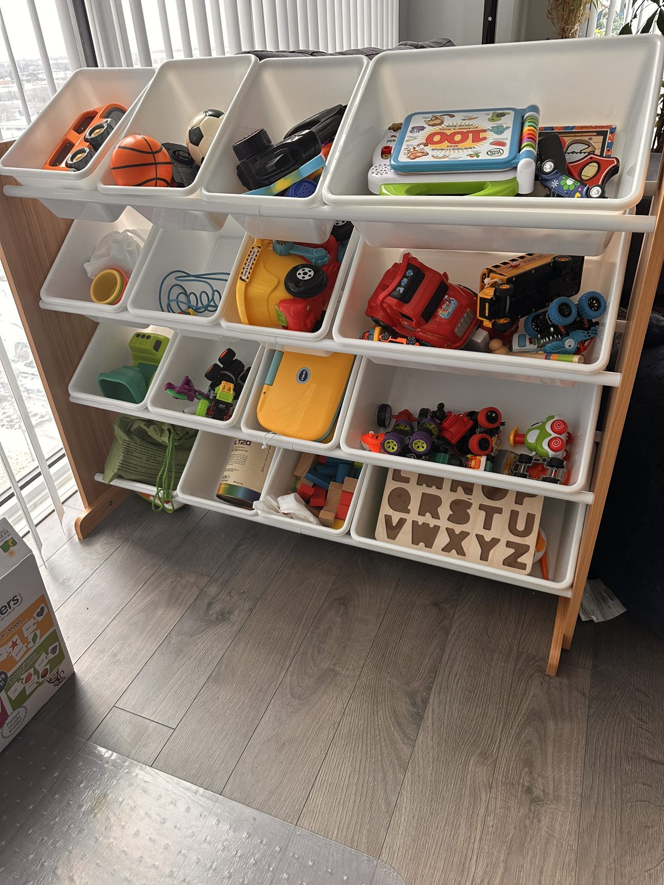 Toy organizer