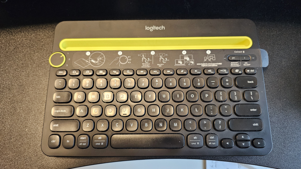 Logitech Bluetooth Multi-Device Keyboard K480 (Black) image indicator(2)
