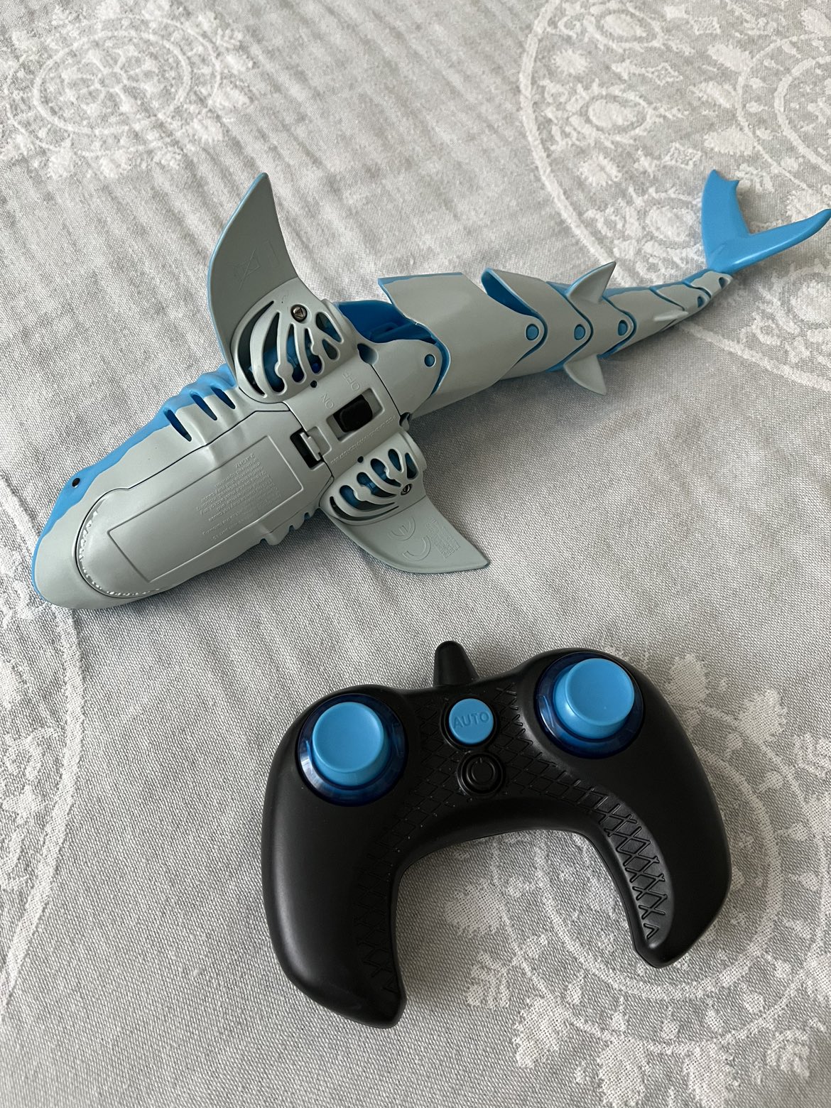 Shark with remote - photo 2