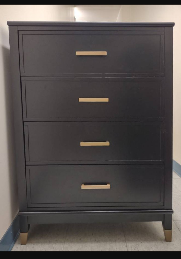 Cosmoliving by Cosmopolitan Westerleigh Dresser