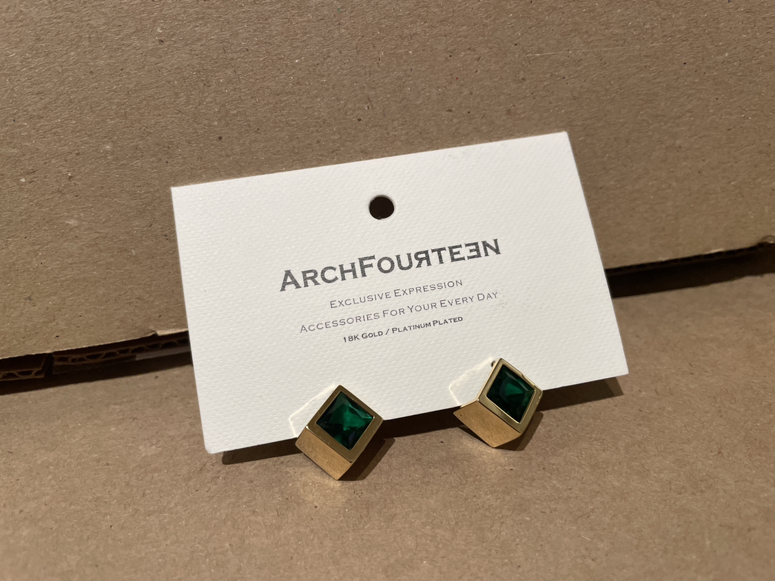 New 18K Gold-plated Ear Studs Emerald Green🥕