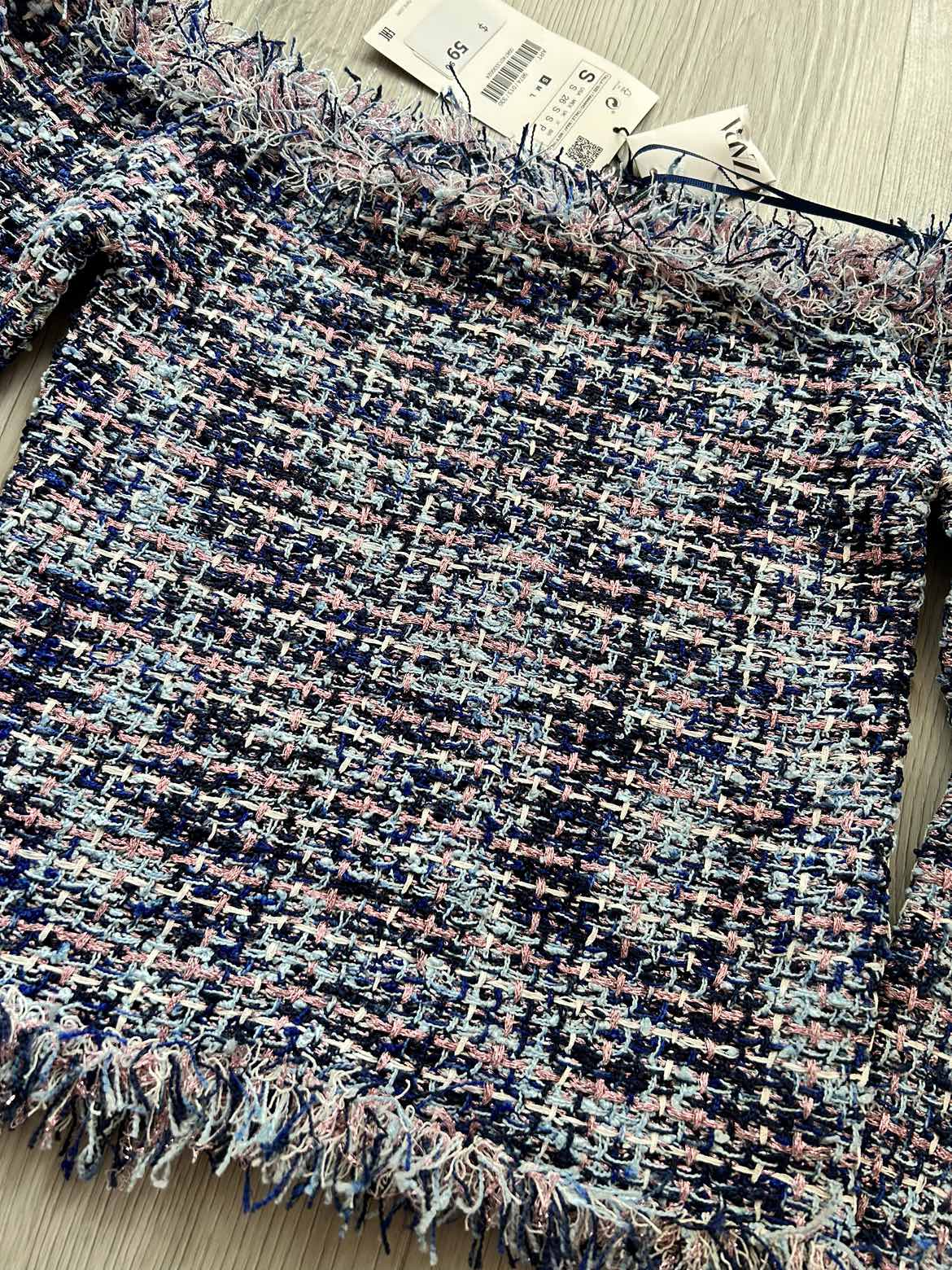 Cute Zara off shoulder top (BNWT) image indicator(3)