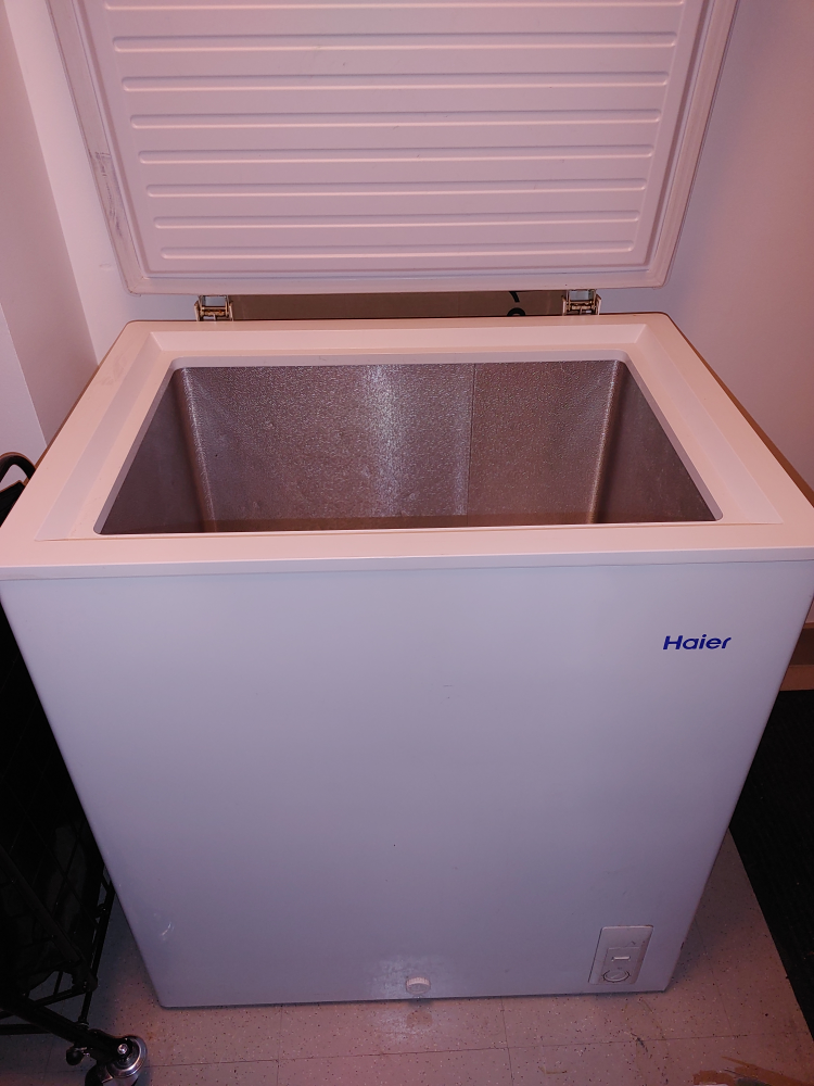 5 cu feet deep freezer thumbnail