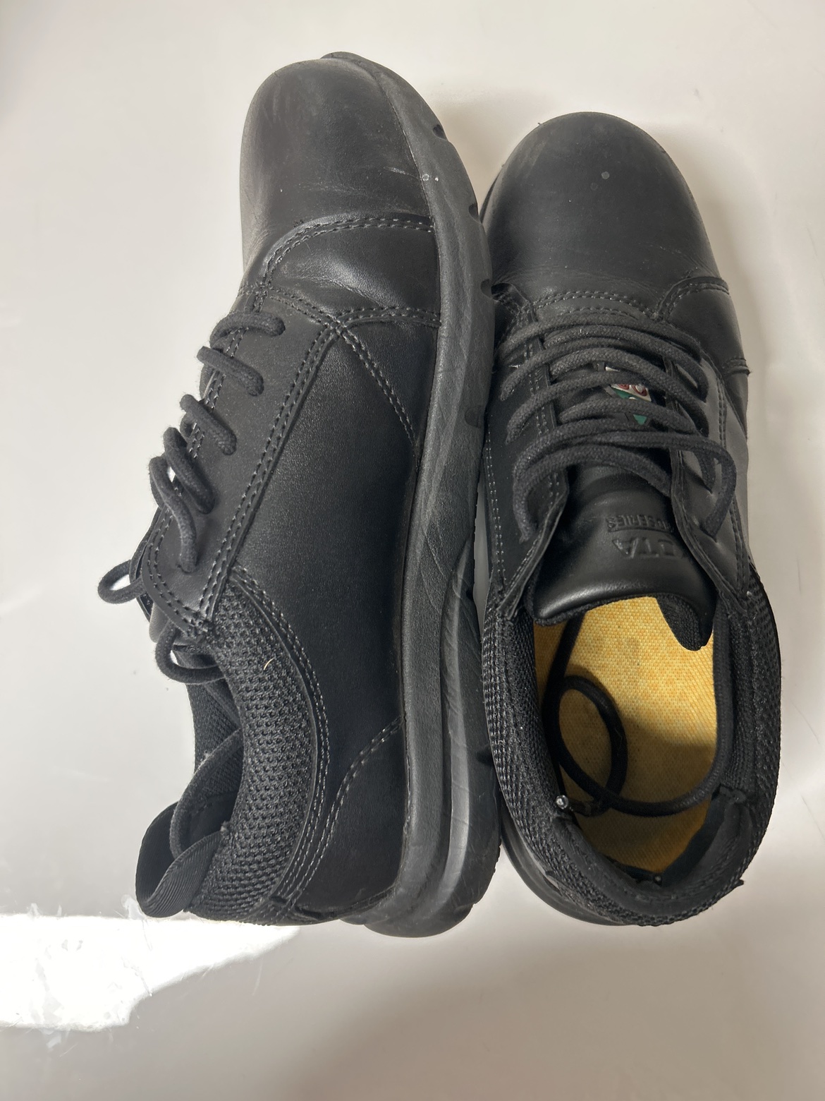 Steel toe shoes #freecycle - photo 2