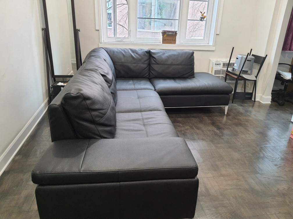 structube sofa couch - photo 3
