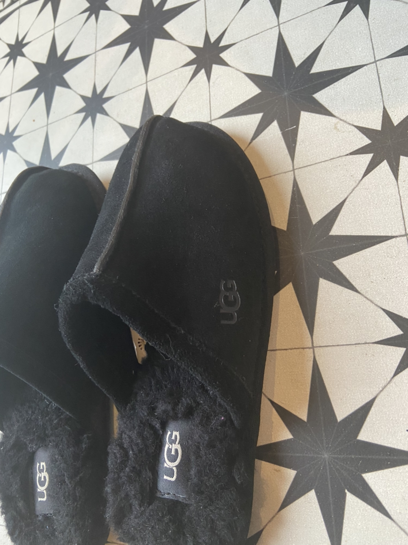 Ugg slippers - size 6 - photo 2
