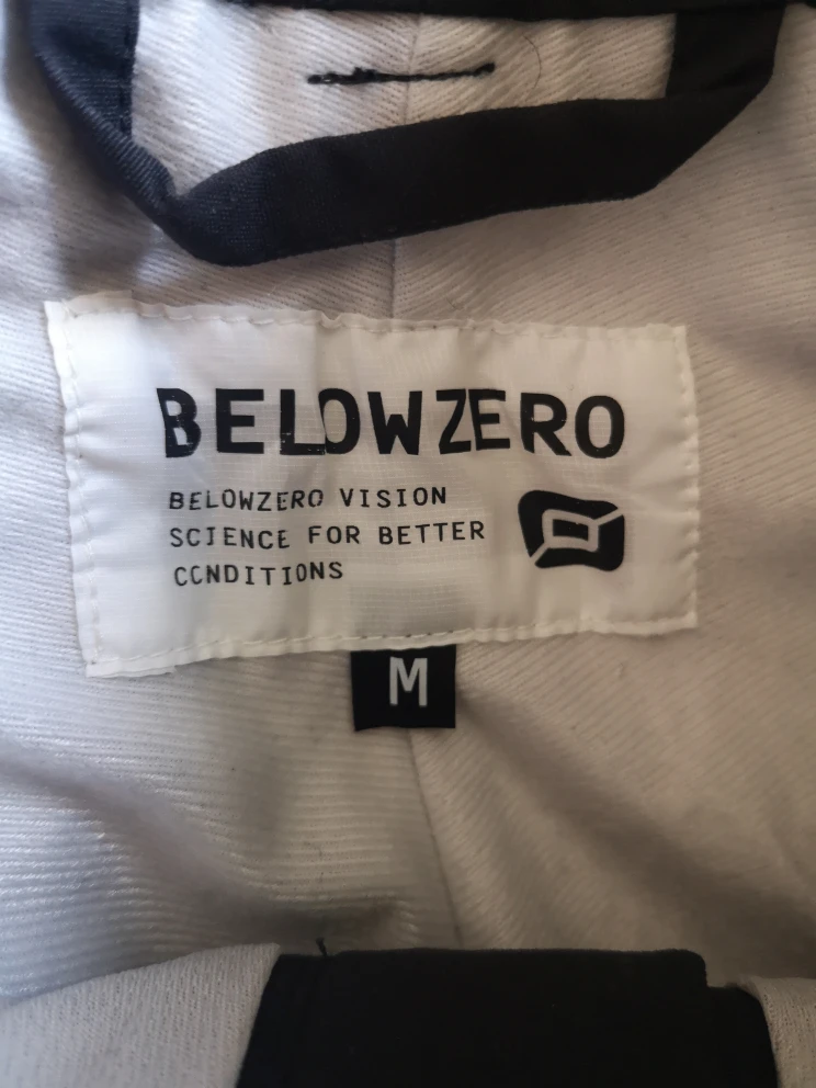 men's ski/snowboard pants image indicator(3)