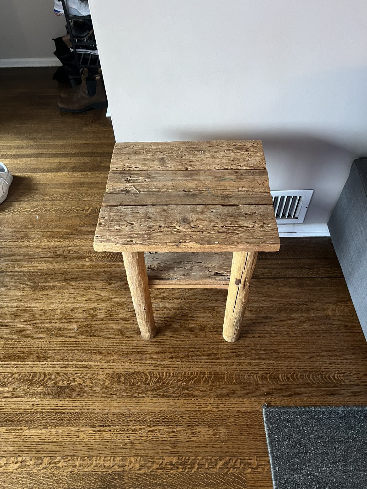 Side table - photo 2
