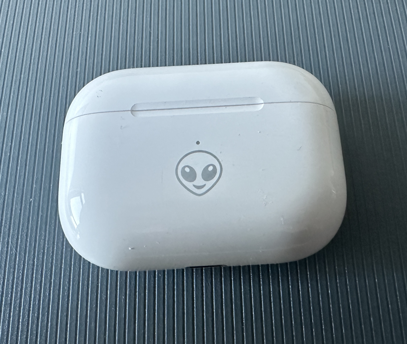 AirPods PRO Charging Case (1st generation)