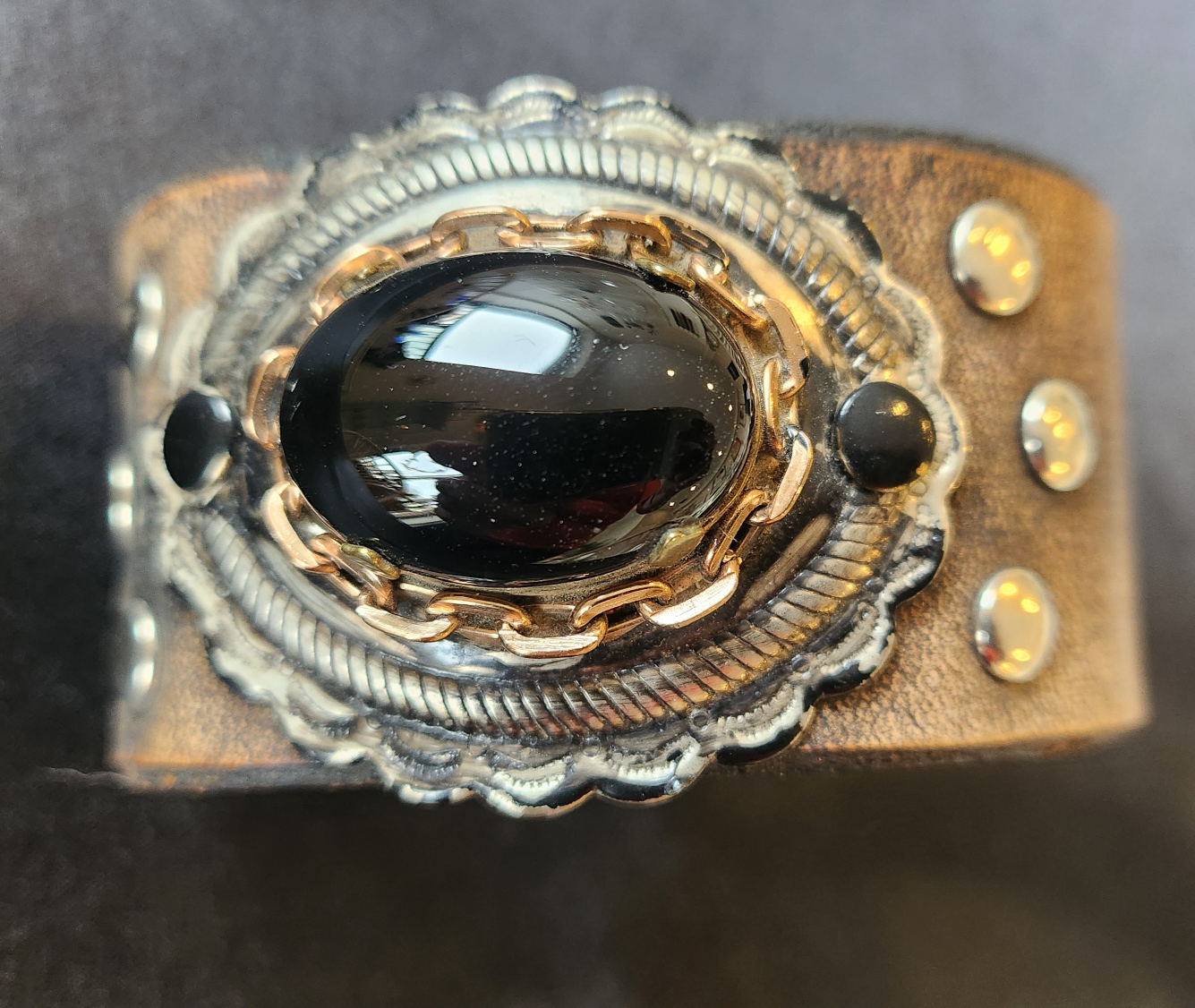 Leather bracelet with Onyx stone image indicator(2)