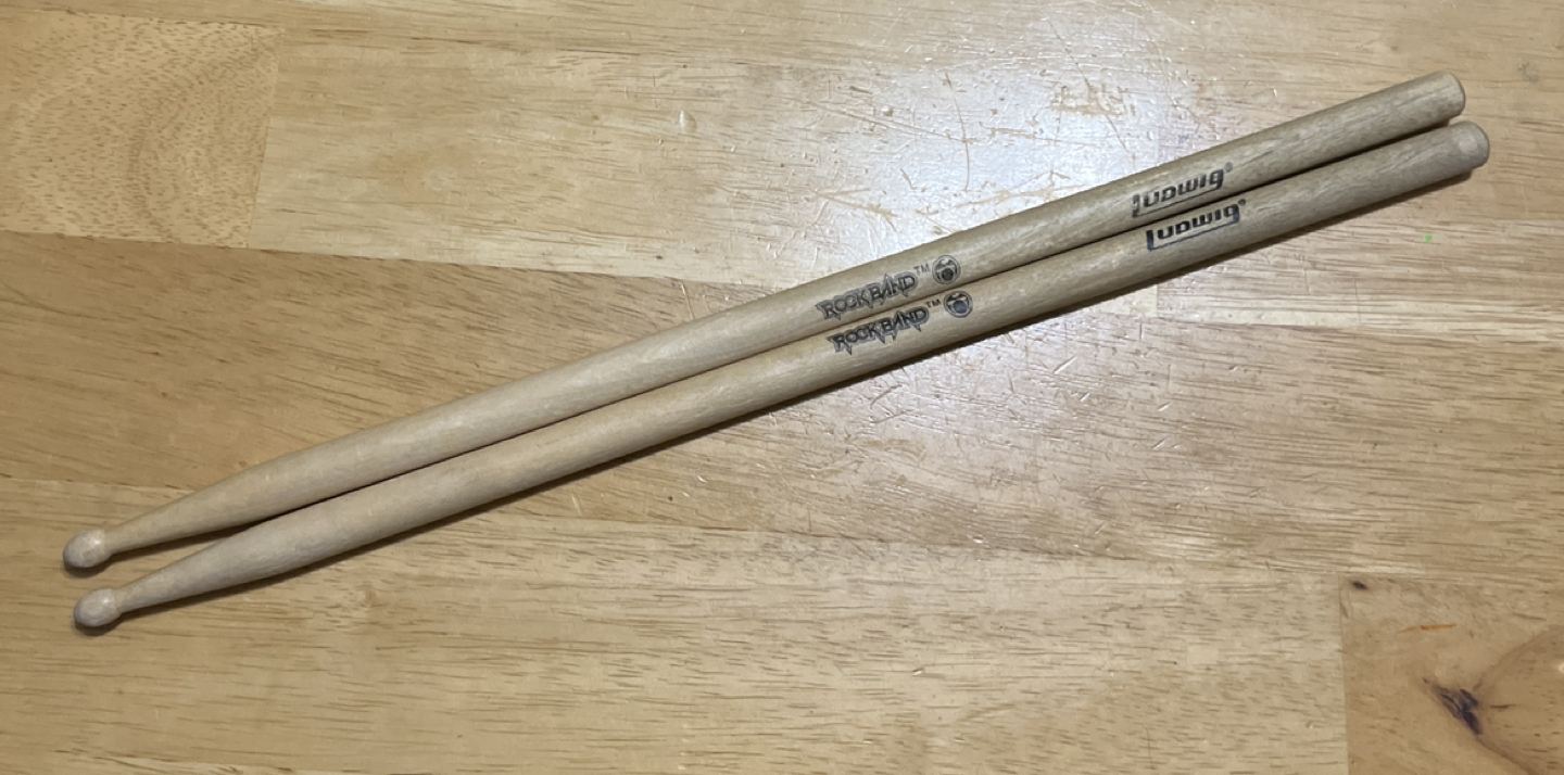 Wooden drum sticks