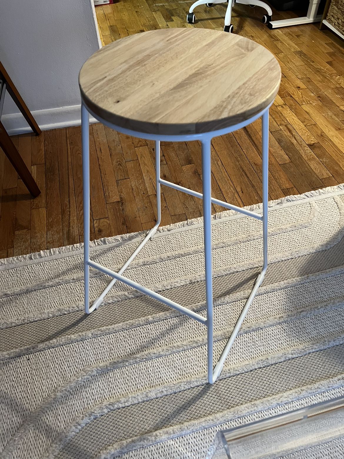 White barstool