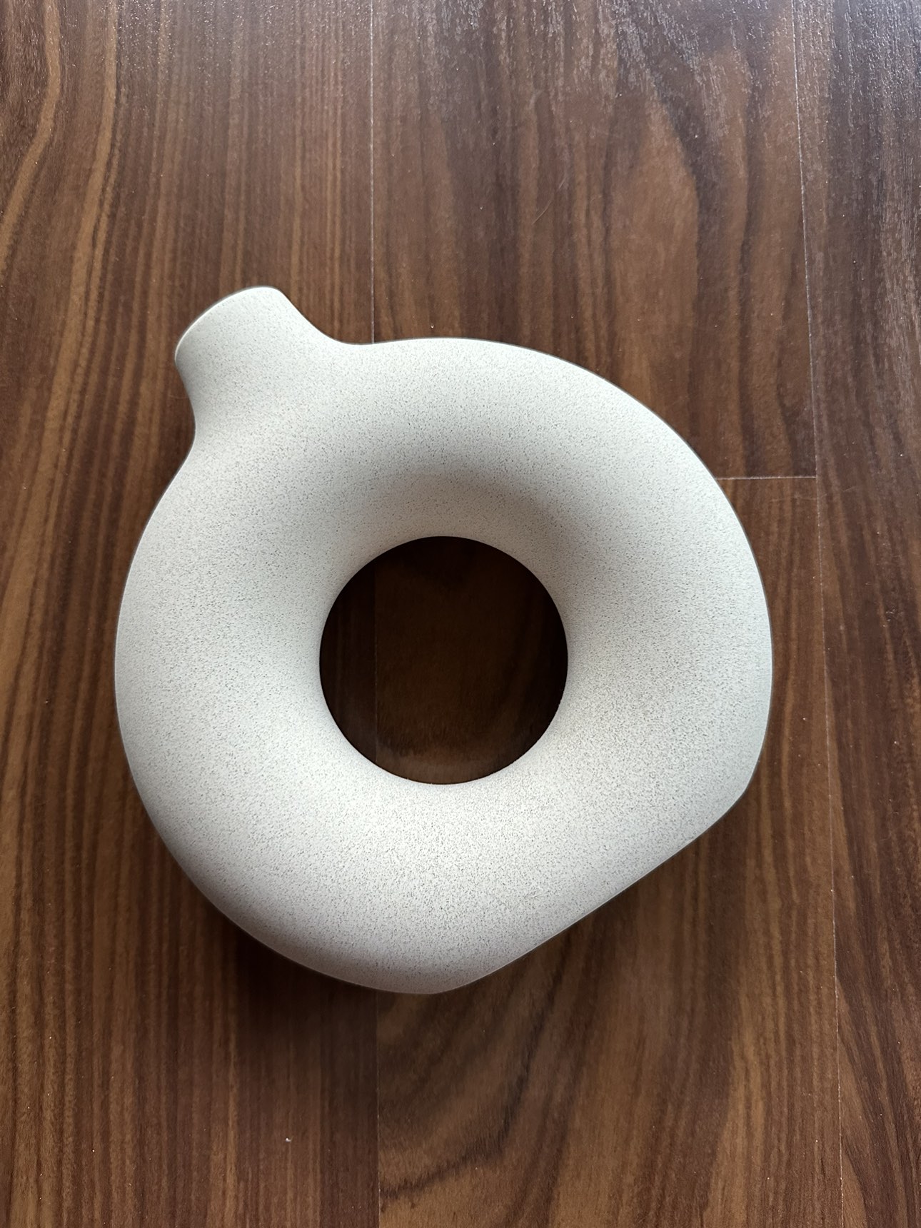 H&M Beige Ceramic Donut Vase thumbnail
