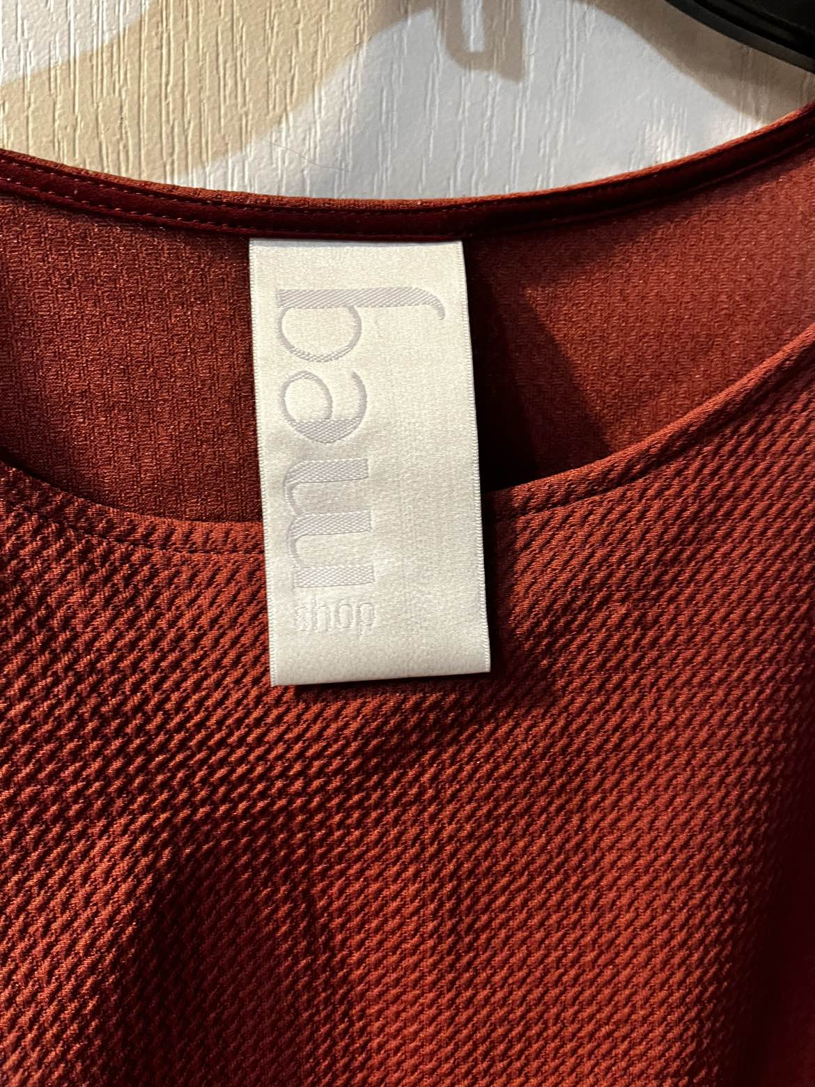 Medium large blouse image indicator(2)