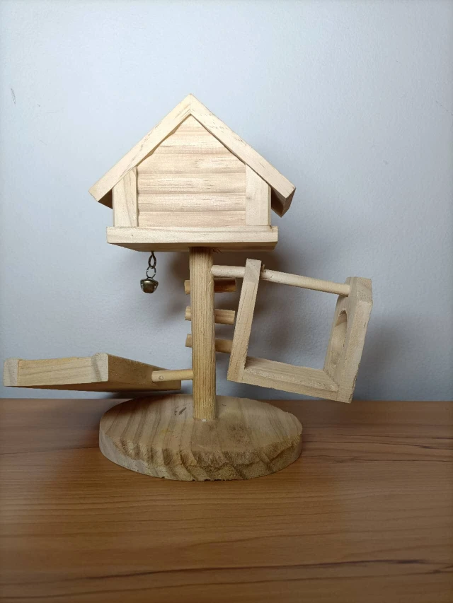 Roborovski Hamster Wooden House/Swing #freecycle - photo 2