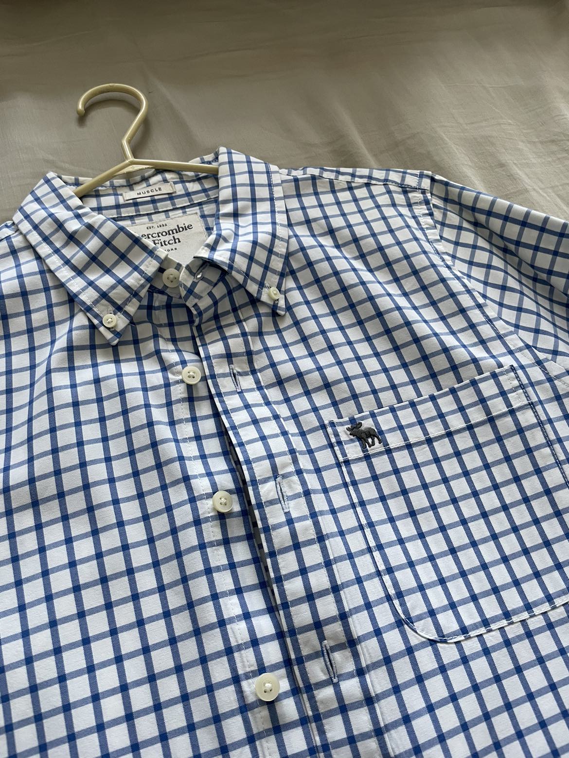 Men's Abercrombie & Fitch Dress Shirt L Slim Fit image indicator(3)