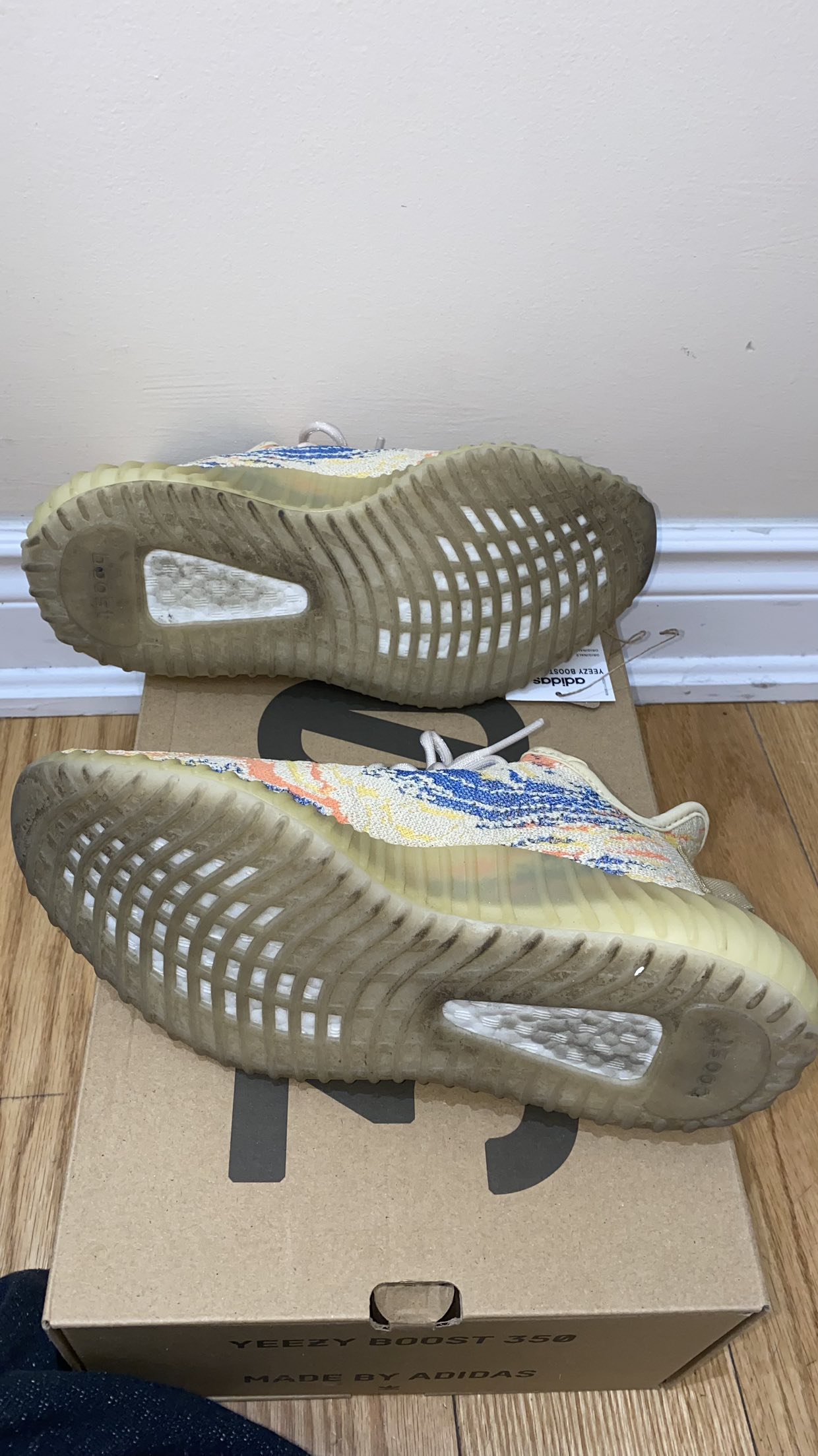 Yeezy boost 350 v2 MX Oat image indicator(2)