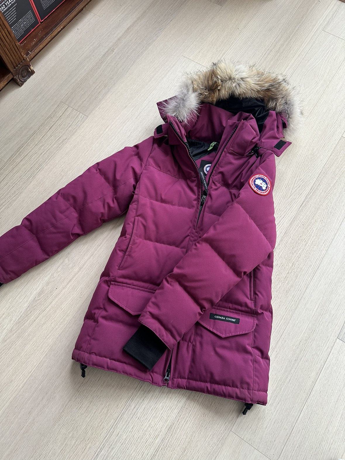 Canada Goose Down Parka Women’s XS Like New - photo 2