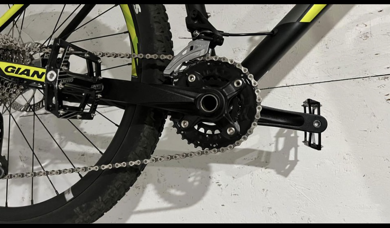 Giant mountain bike - photo 2