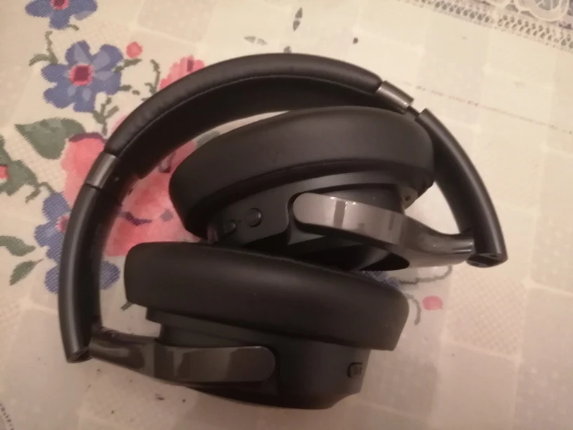 Bluetooth headphone - photo 2