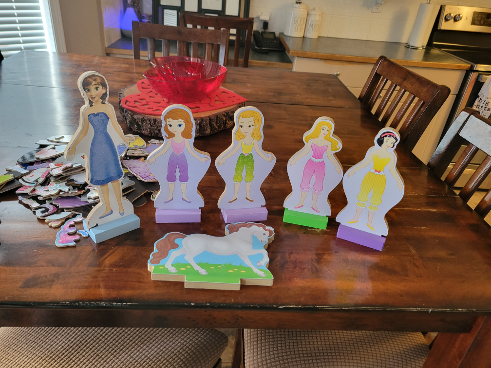 wood dress up dolls - photo 3