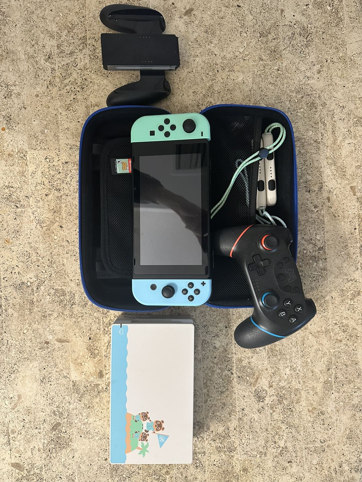 nintendo switch (animal crossing edition) thumbnail