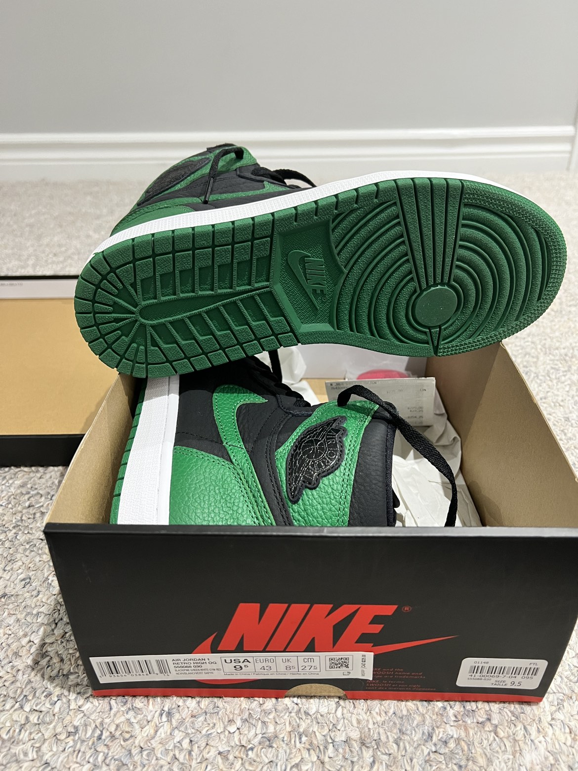 Pine green Jordan 1 size 9.5 - photo 3