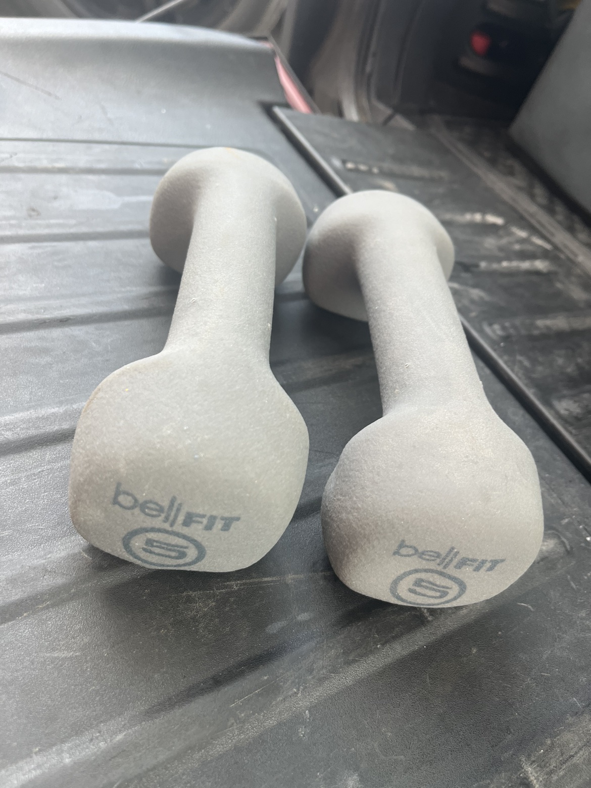 30 lbs of weights image indicator(3)
