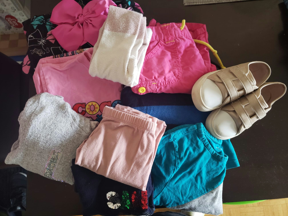 girls size 5 and 6 clothing  🥕🥕🥕 thumbnail